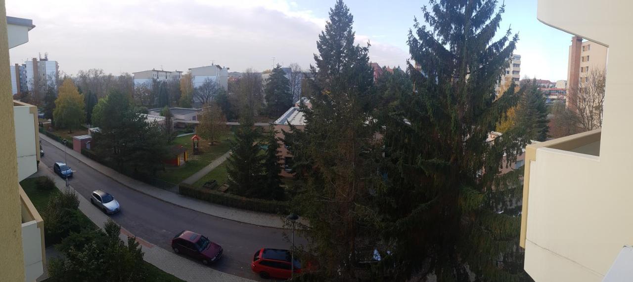 1+1 Znojmo Apartment Luaran gambar