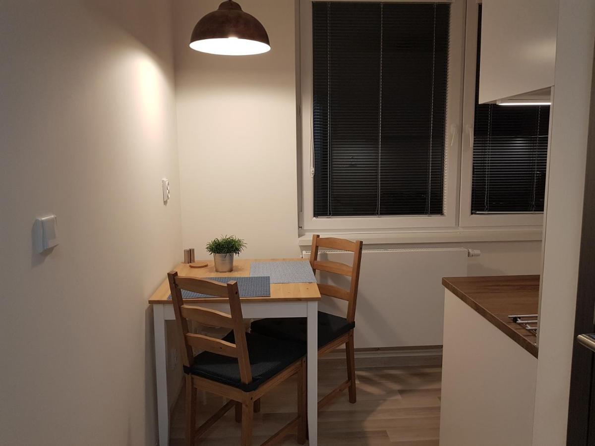 1+1 Znojmo Apartment Luaran gambar