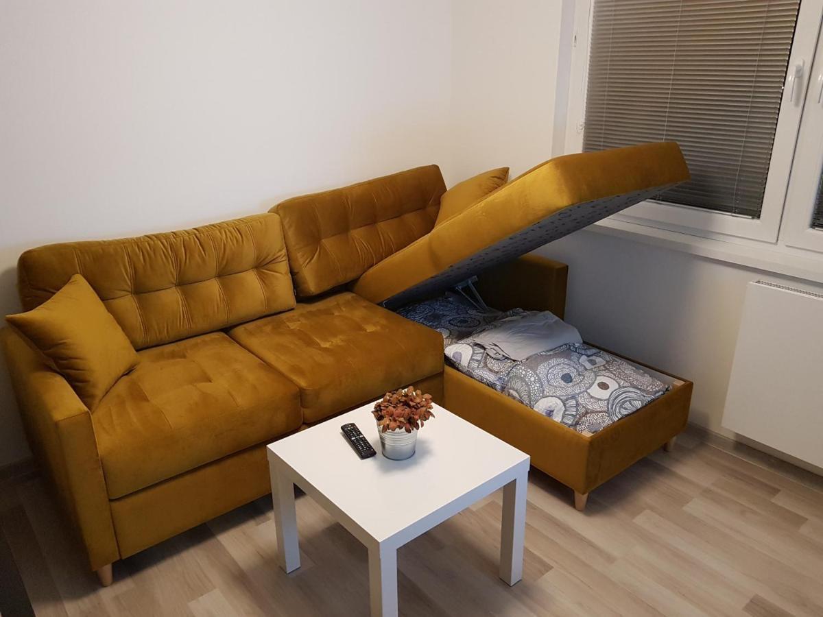 1+1 Znojmo Apartment Luaran gambar